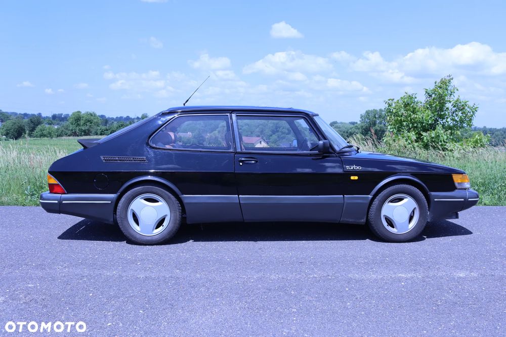 Saab 900 - 2
