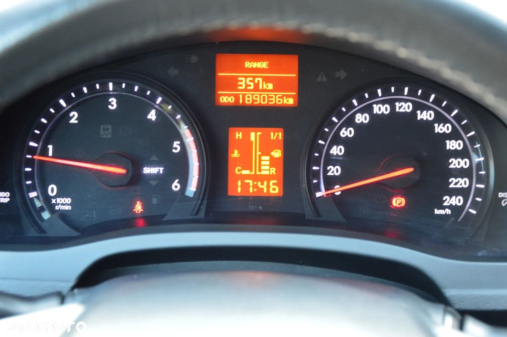 Toyota Avensis 2.0 D-4D Edition - 18