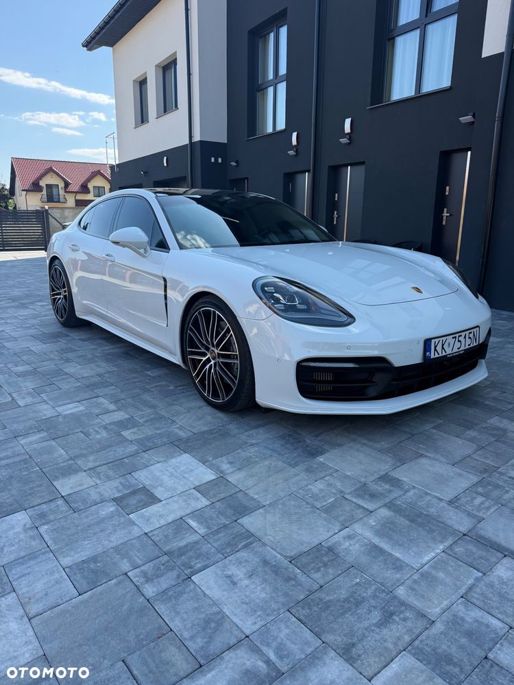 Porsche Panamera 4 - 1