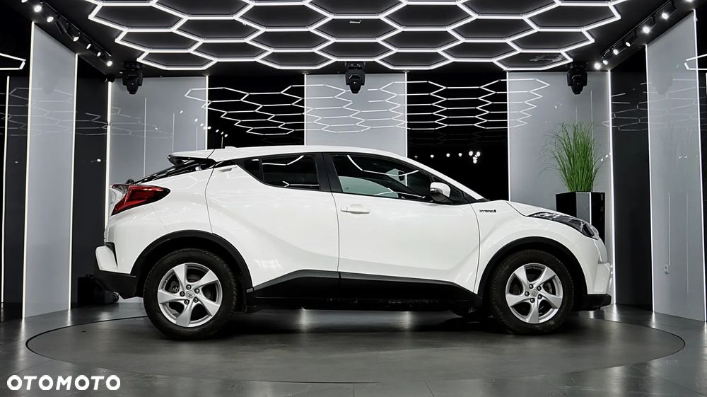 Toyota C-HR - 10