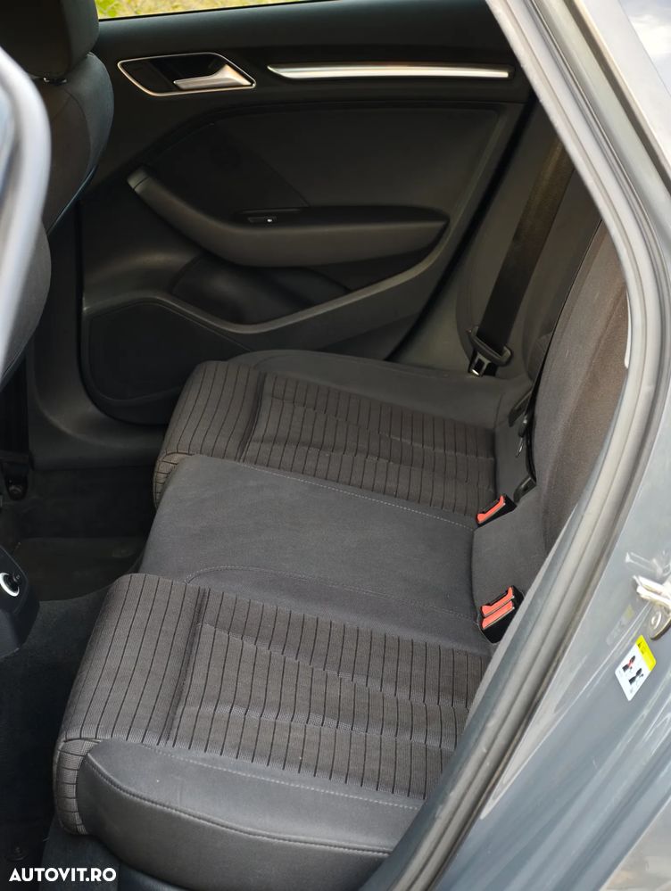Audi A3 1.6 TDI (clean diesel) S line Sportpaket - 9