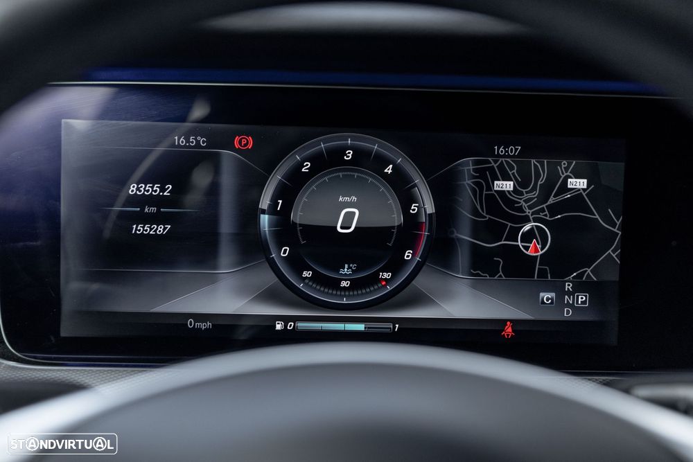 Mercedes-Benz E 220 d AMG - 17