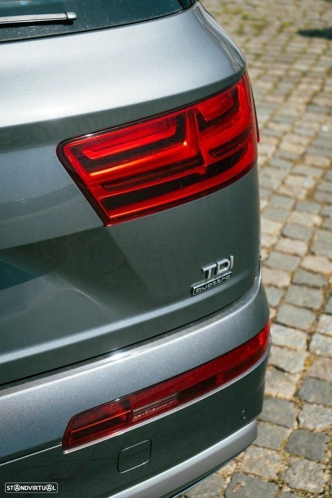 Audi Q7 3.0 TDI quattro tiptronic 7L - 8