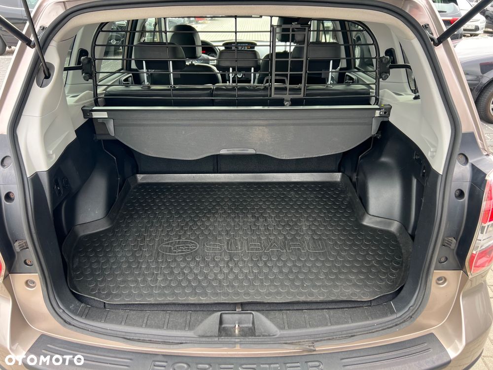 Subaru Forester 2.0D XE NAV Euro5 - 9