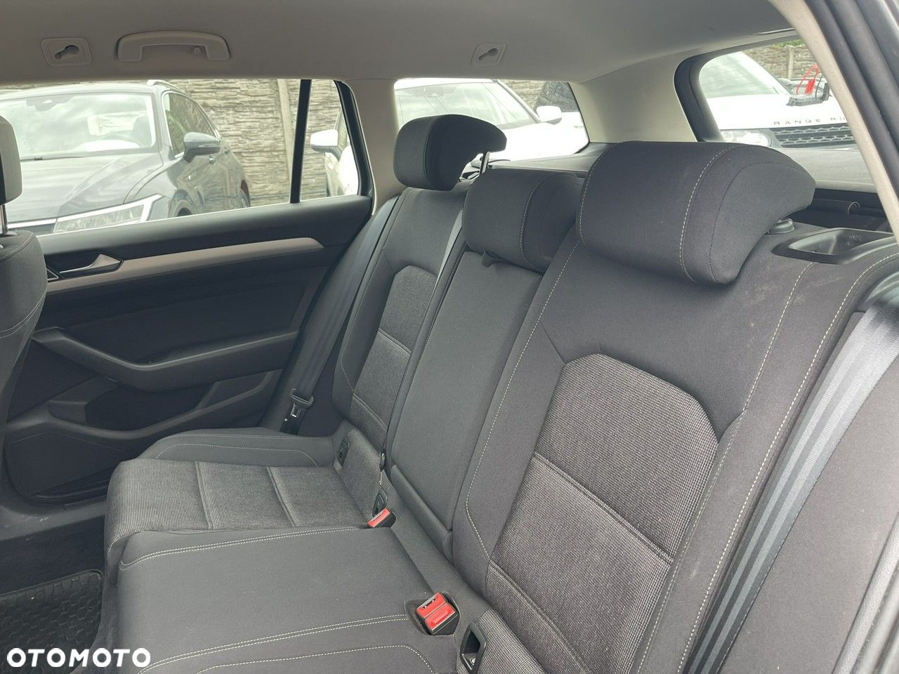 Volkswagen Passat Variant 2.0 TDI SCR DSG Comfortline - 10