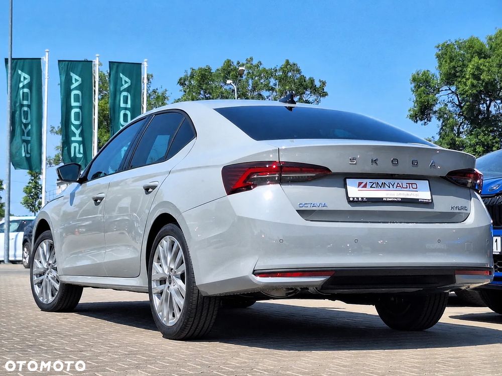 Skoda Octavia 1.5 TSI mHEV Drive Selection DSG - 6