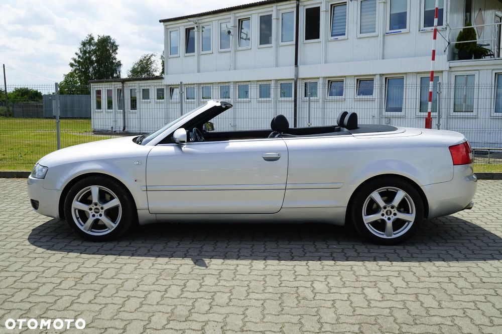 Audi A4 Cabrio - 9