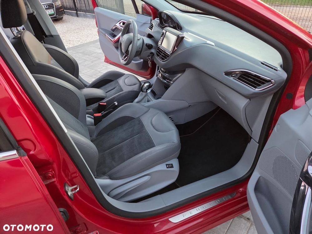 Peugeot 208 - 20