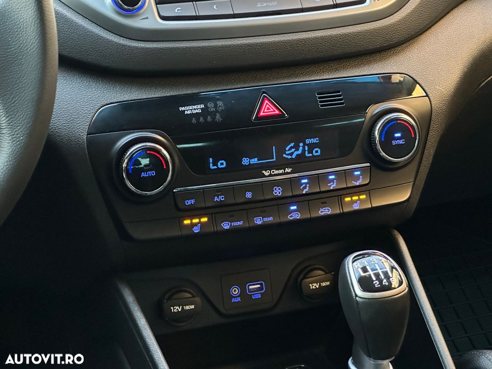 Hyundai Tucson blue 1.7 CRDi 2WD Style - 15