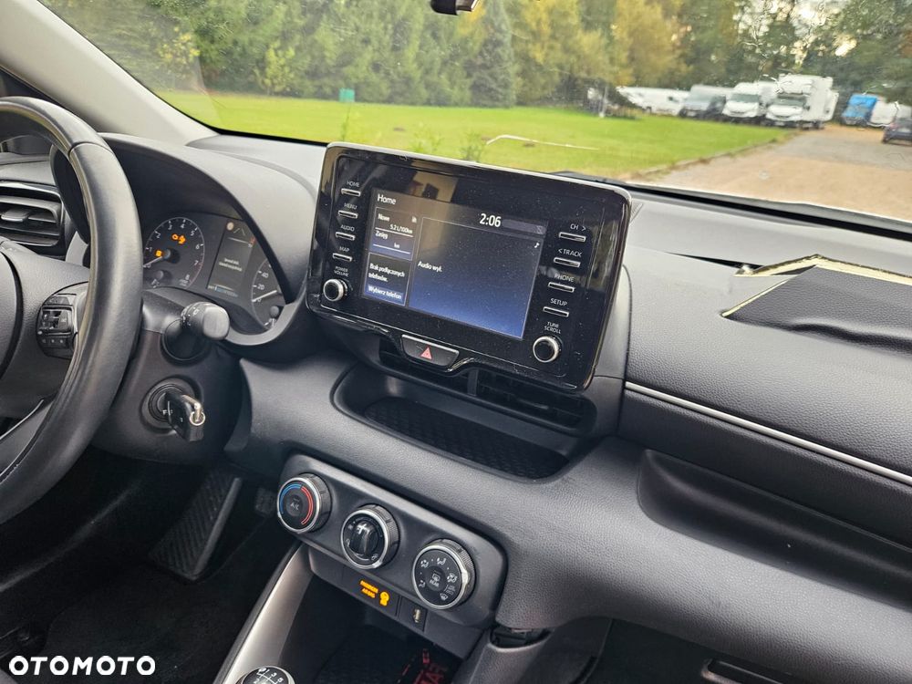 Toyota Yaris - 30