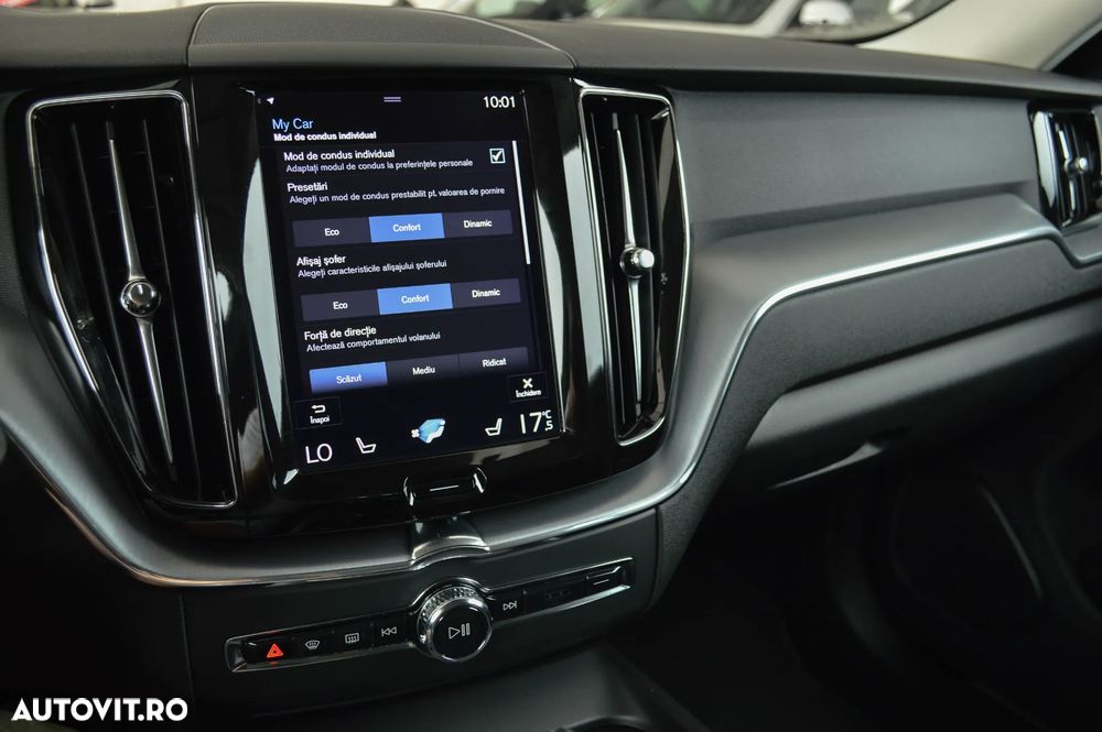 Volvo XC 60 D4 AWD Momentum - 24