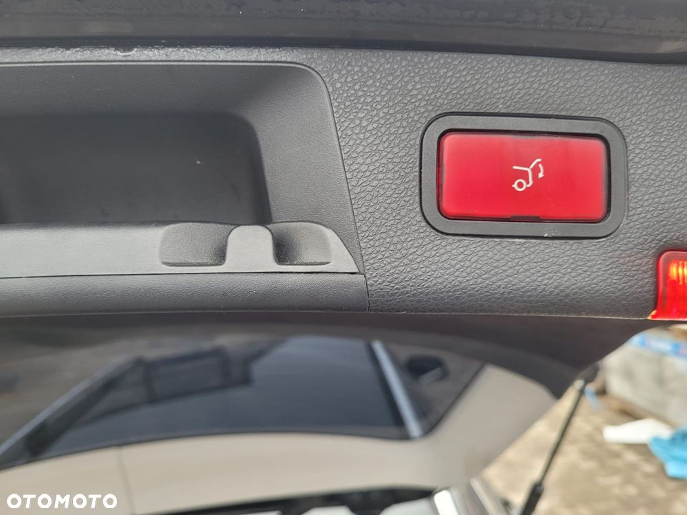 Mercedes-Benz Klasa C 230 7G-TRONIC Avantgarde - 15