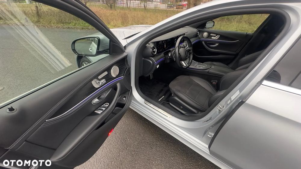 Mercedes-Benz Klasa E 300 d 4Matic 9G-TRONIC AMG Line - 14