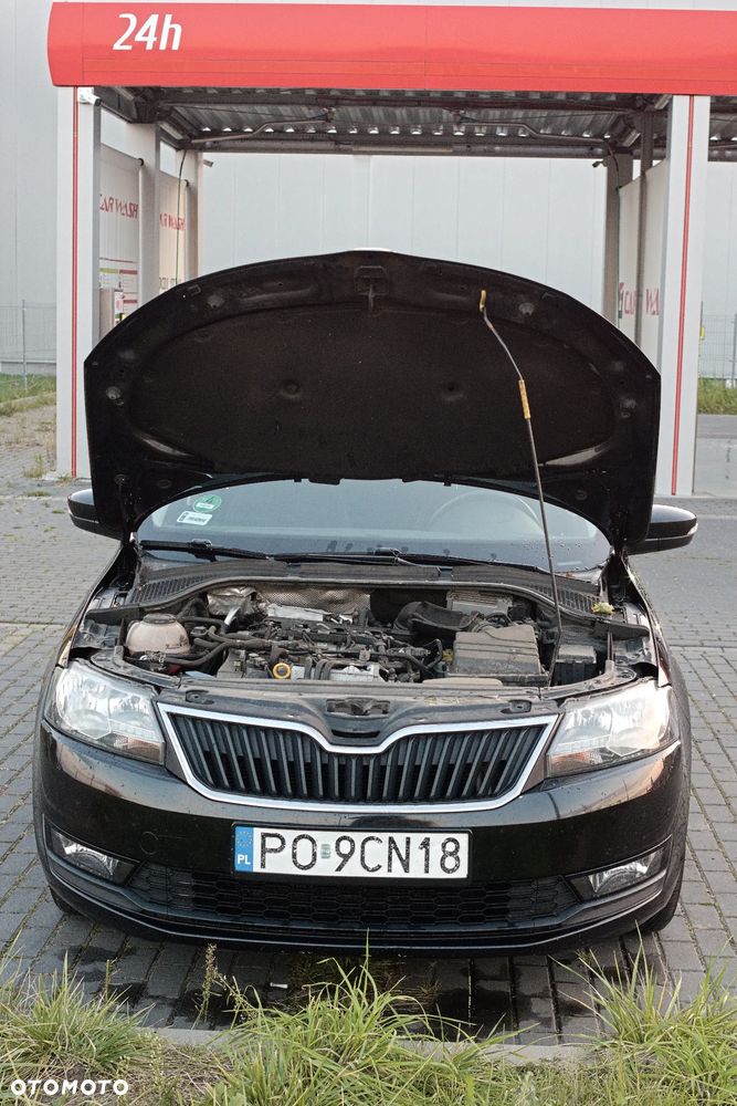Skoda RAPID 1.6 TDI DPF Ambition - 37