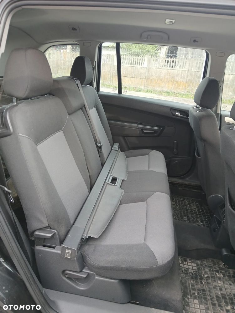 Opel Zafira 1.8 - 19