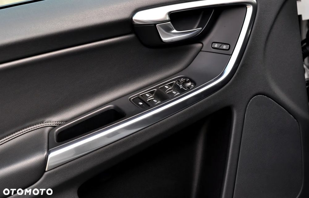 Volvo XC 60 D3 Summum - 18