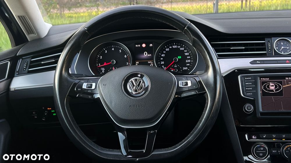 Volkswagen Passat 1.8 TSI BMT Highline DSG - 22