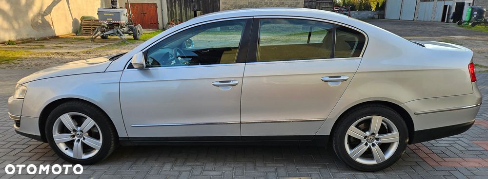 Volkswagen Passat 1.9 TDI Comfortline Family - 8