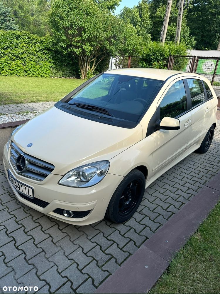 Mercedes-Benz Klasa B 180 CDI Autotronic Special Edition - 1