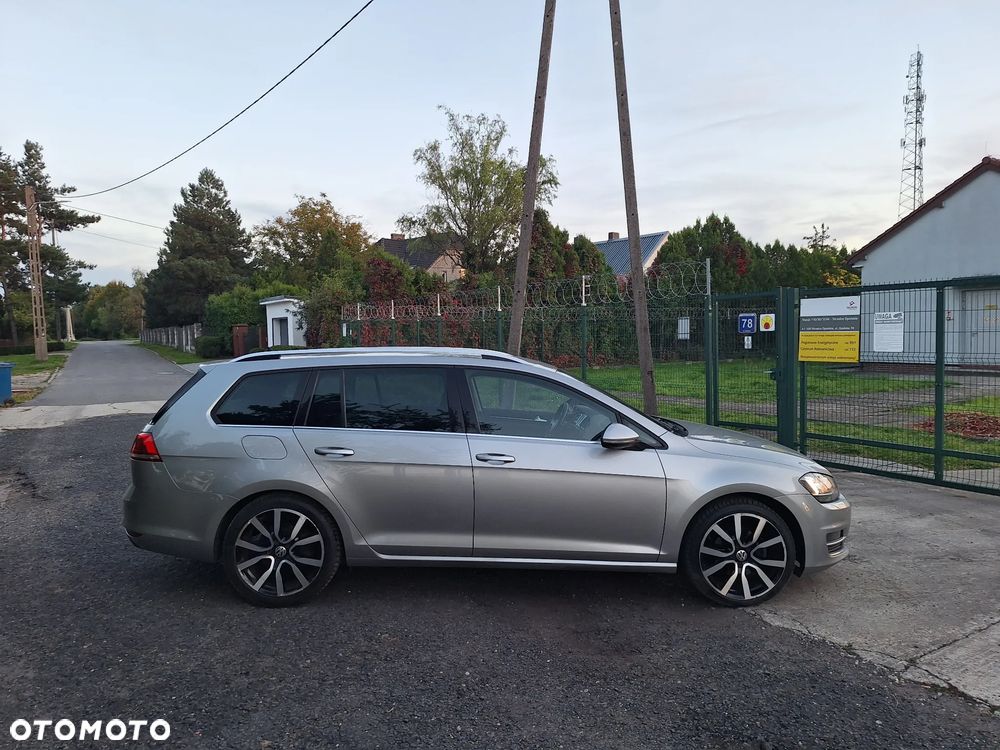 Volkswagen Golf - 23