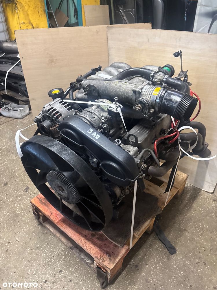 Silnik Land Rover RANGE ROVER DISCOVERY 60d 4.6 na części kręci się - 4