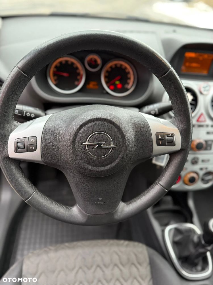 Opel Corsa 1.2 16V Edition / Active - 15