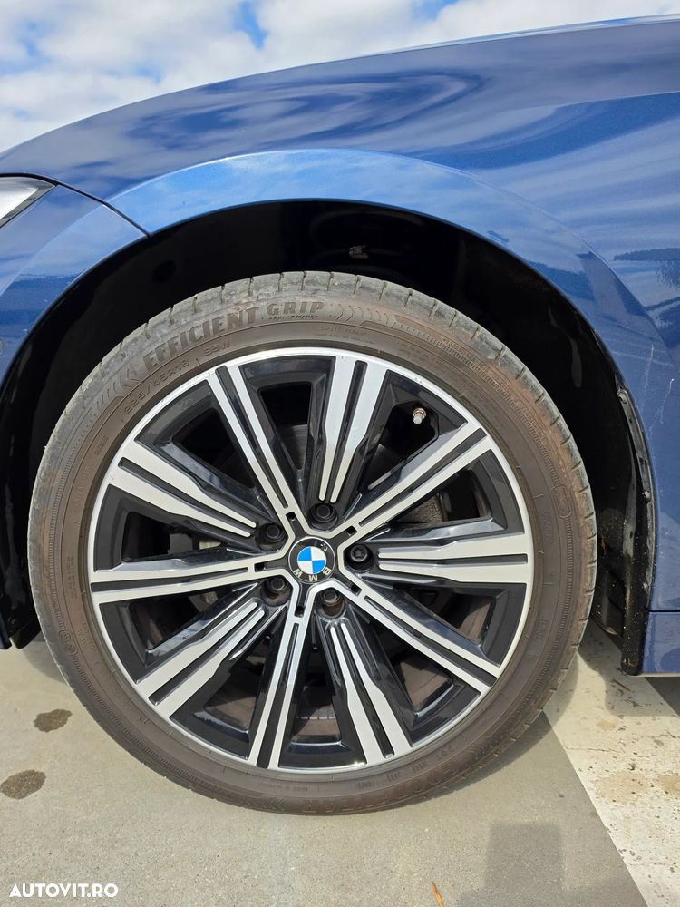 BMW Seria 3 320d xDrive AT MHEV - 8