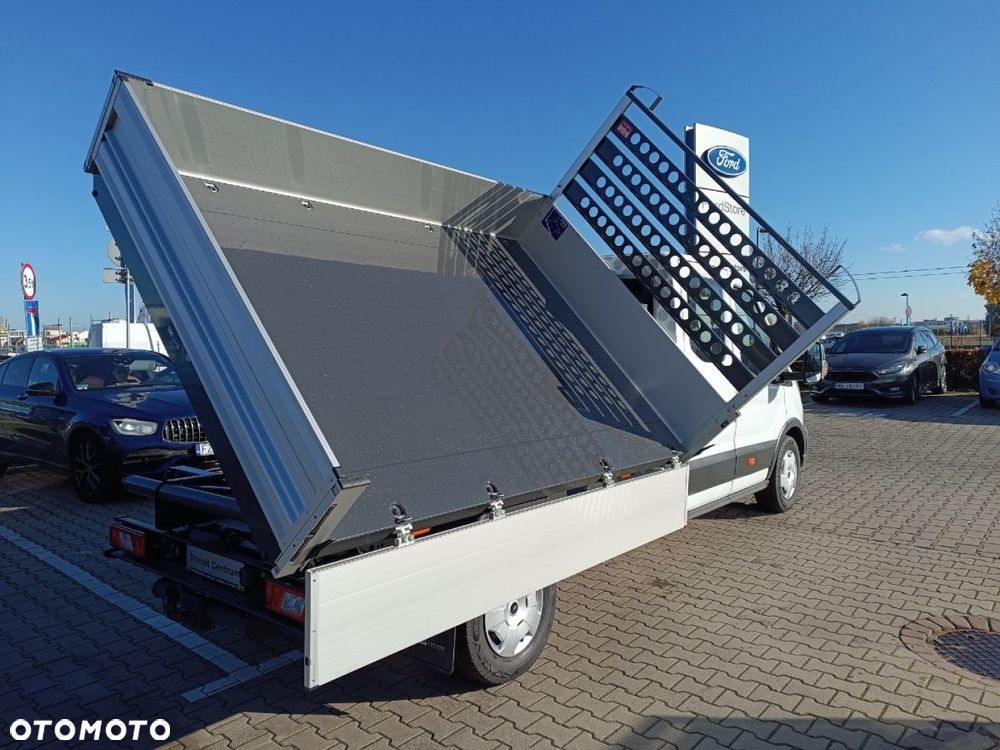 Ford Transit - 17