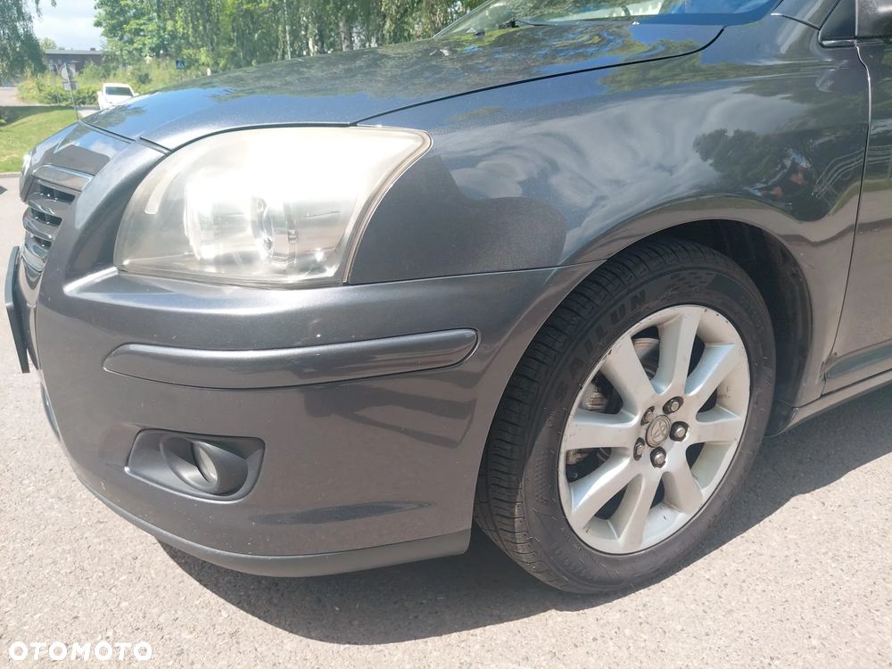 Toyota Avensis 2.0 D-4D Sol Premium - 5