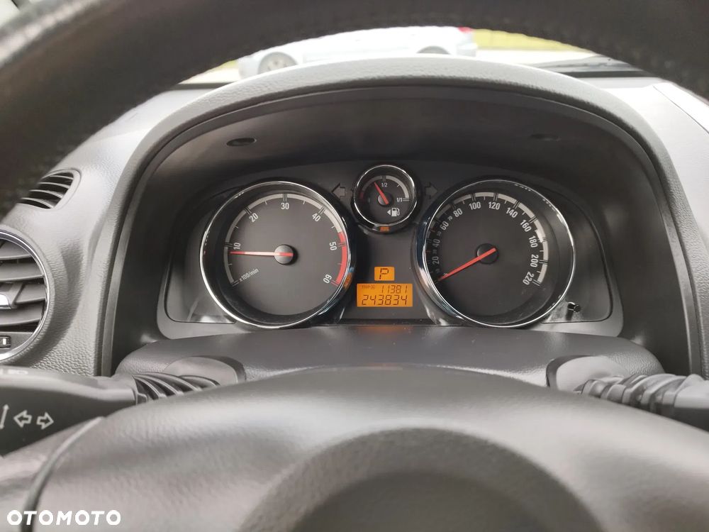 Opel Antara - 31