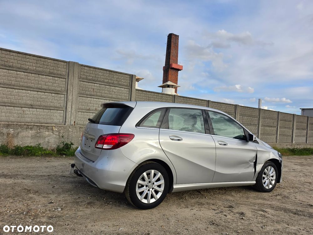 Mercedes-Benz Klasa B 180 (BlueEFFICIENCY) 7G-DCT - 33