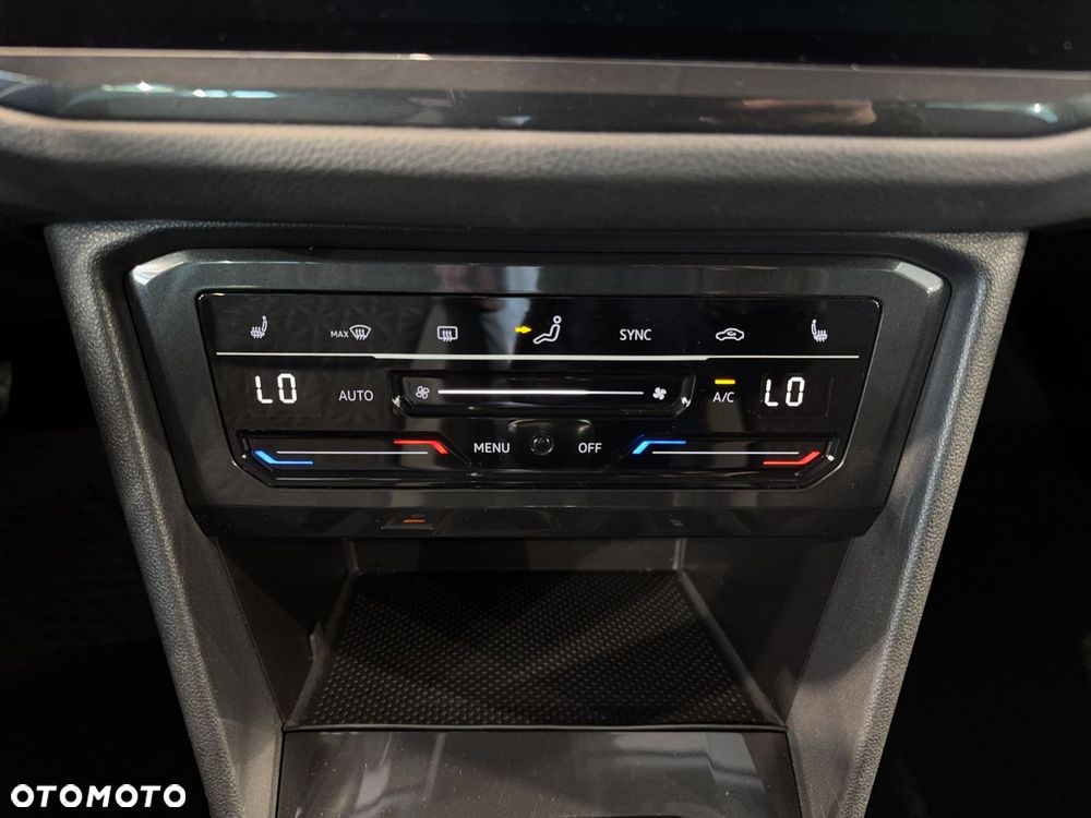 Volkswagen Tiguan - 25