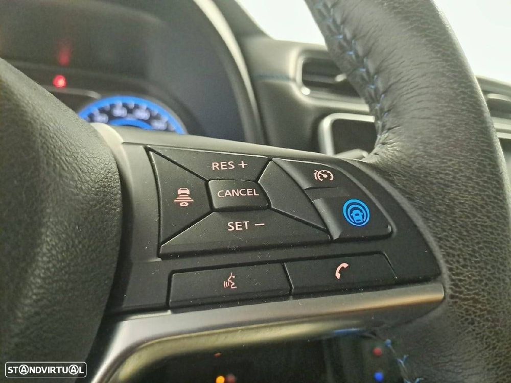 Nissan Leaf N-Connecta - 16