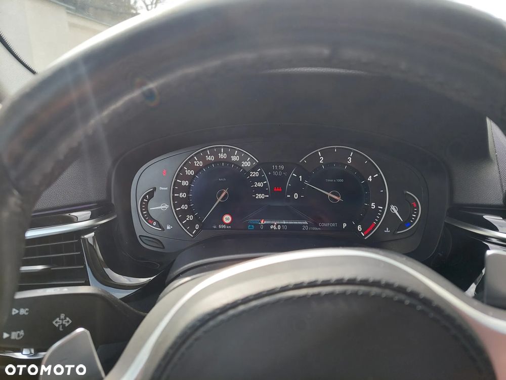 BMW Seria 5 520d xDrive Sport Line sport - 11