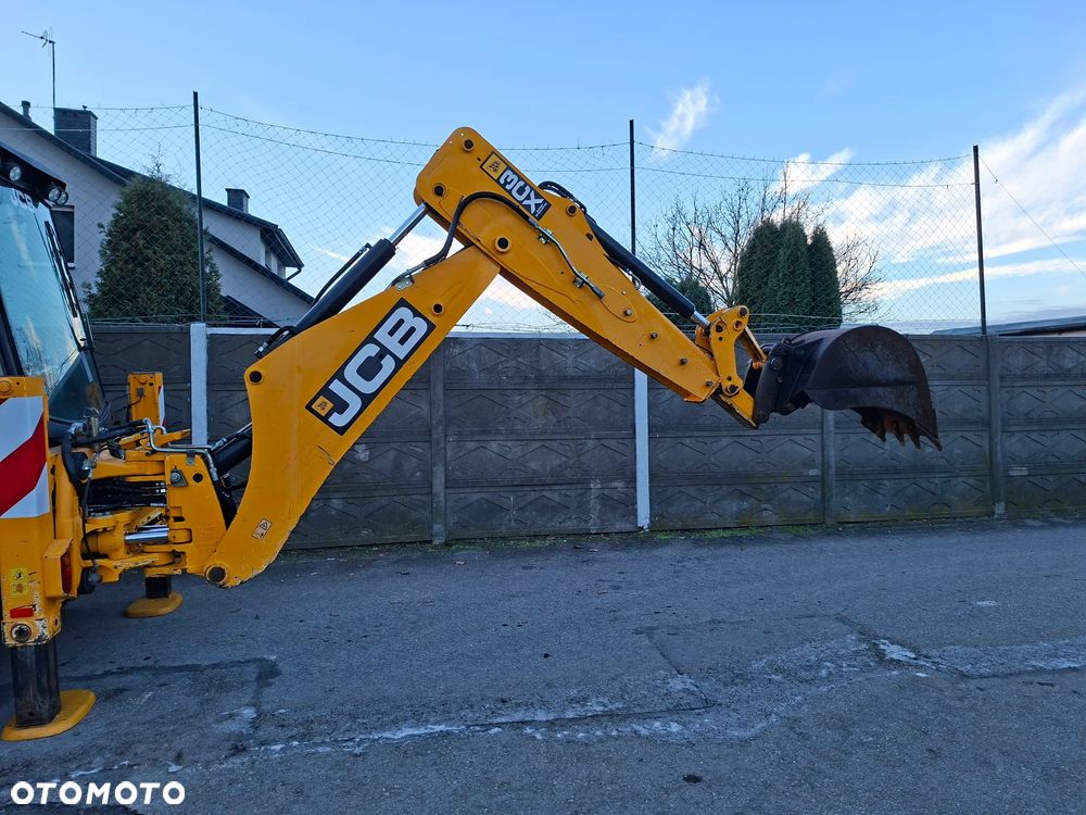 JCB 3 CX - 18