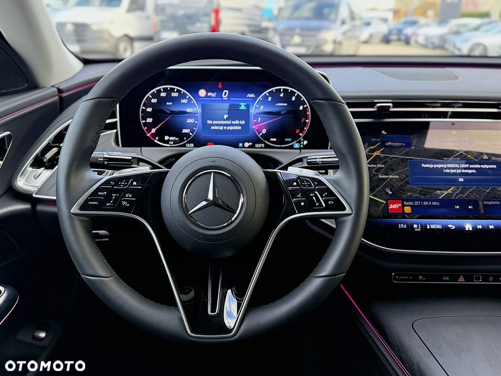 Mercedes-Benz Klasa E 200 mHEV 4-Matic Avantgarde 9G-Tronic - 12