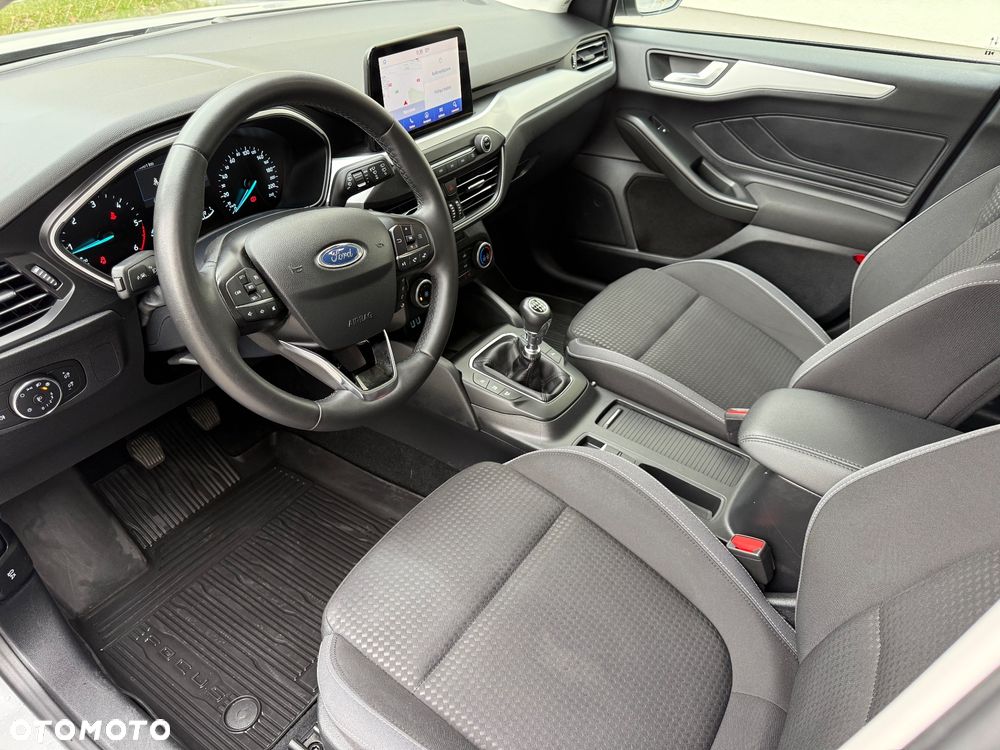 Ford Focus 1.5 EcoBlue Connected - 24