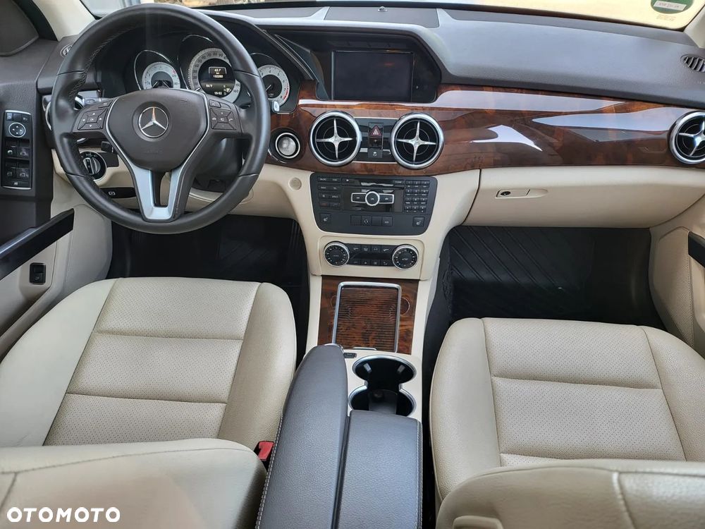 Mercedes-Benz GLK 350 4Matic BlueEFFICIENCY 7G-TRONIC - 9