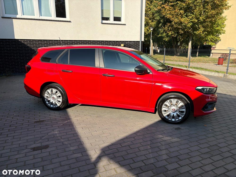 Fiat Tipo - 12