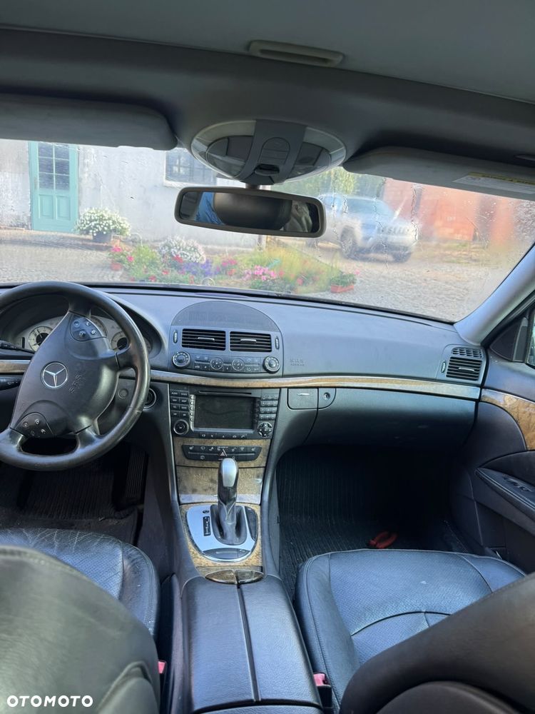 Mercedes-Benz Klasa E 320 CDI T Avantgarde - 9