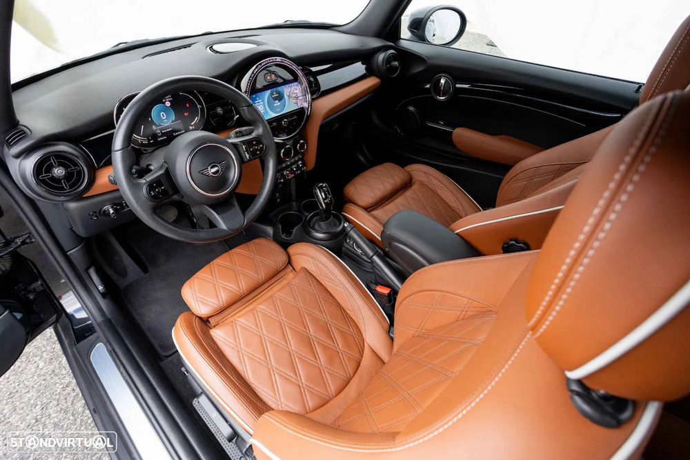 MINI Cabrio Cooper Premium Extra Classic Auto - 30