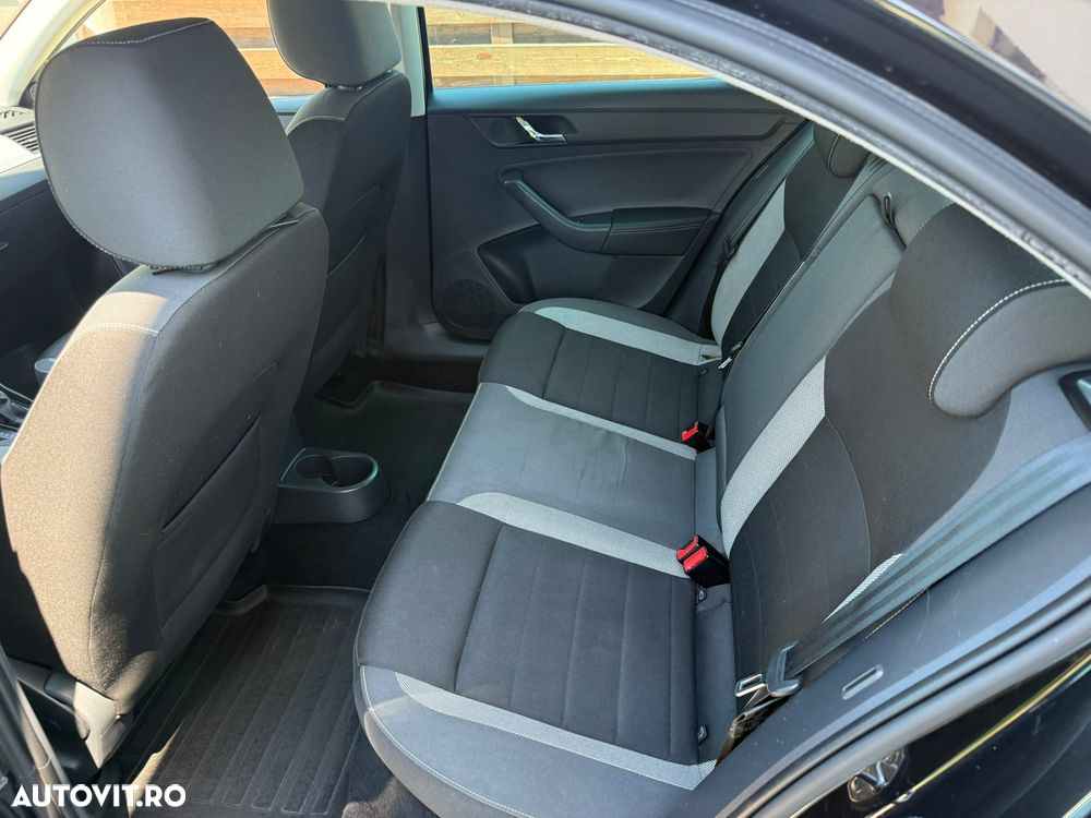 Skoda RAPID 1.4 TSI DSG Style - 6