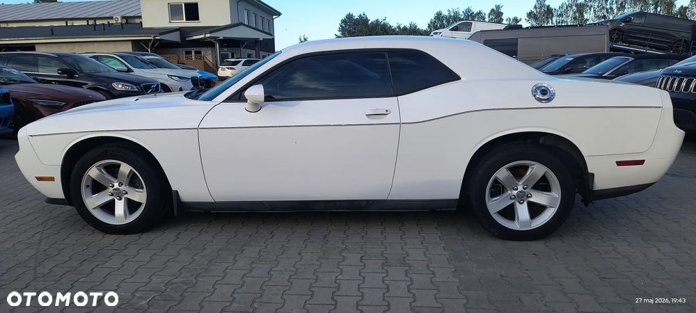 Dodge Challenger - 7