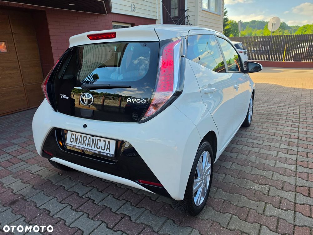 Toyota Aygo x-clusiv - 7