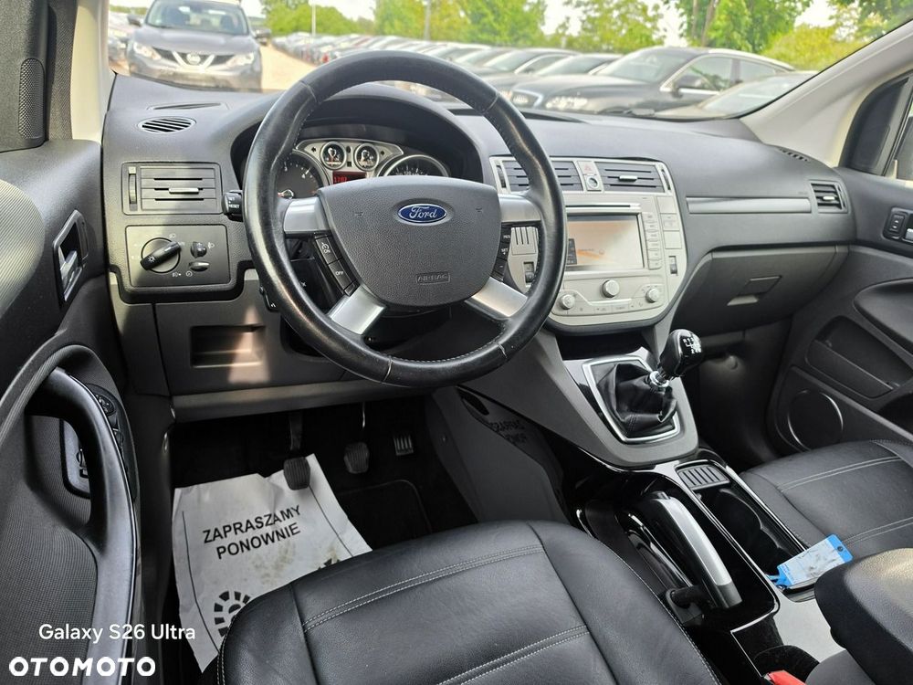 Ford Kuga 2.0 TDCi 4x4 Titanium - 37