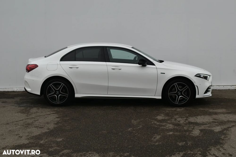 Mercedes-Benz A 250 e Aut. - 8