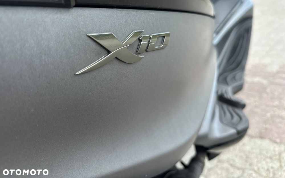 Piaggio X10 - 15
