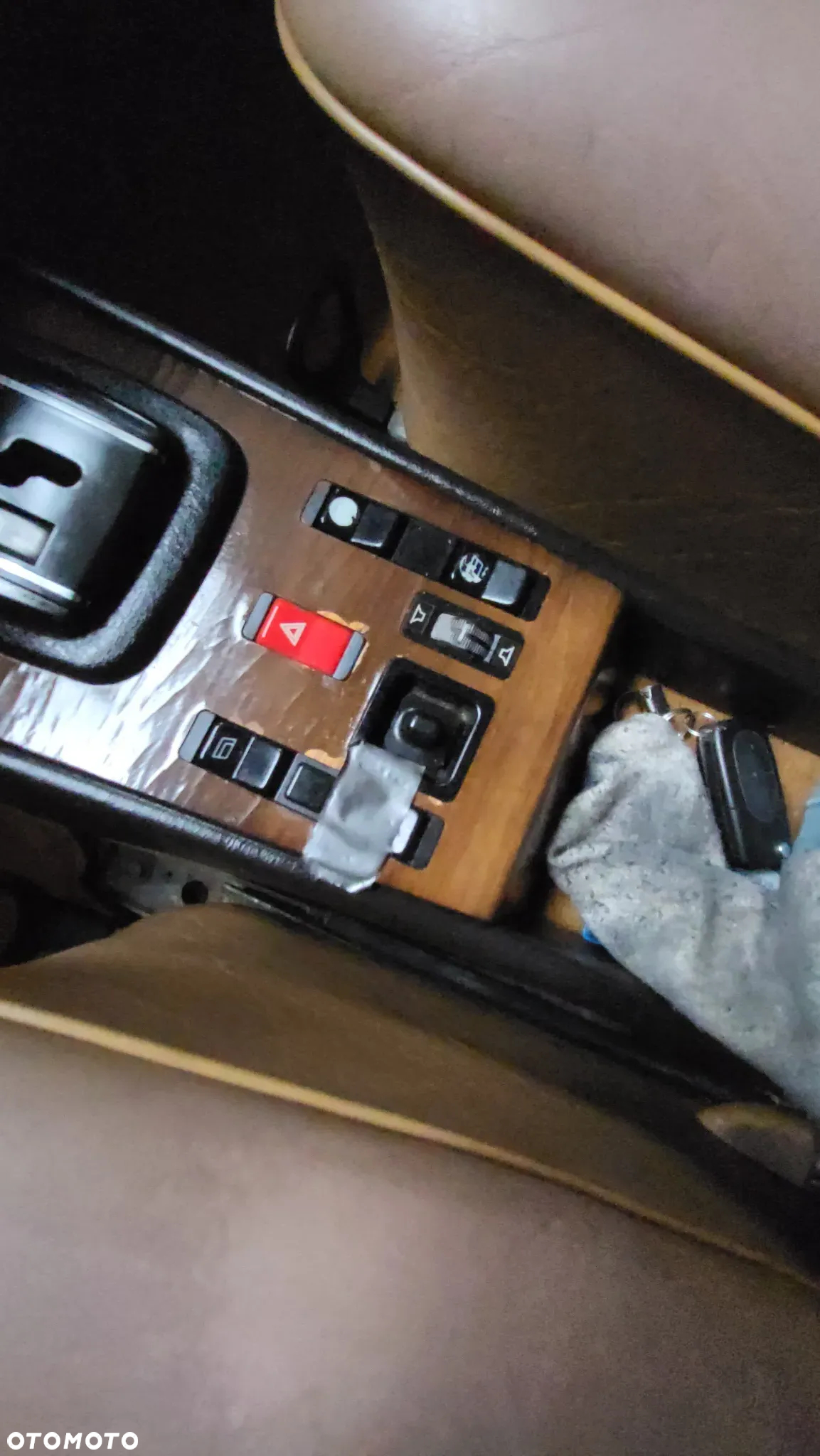 Mercedes-Benz W123 - 26