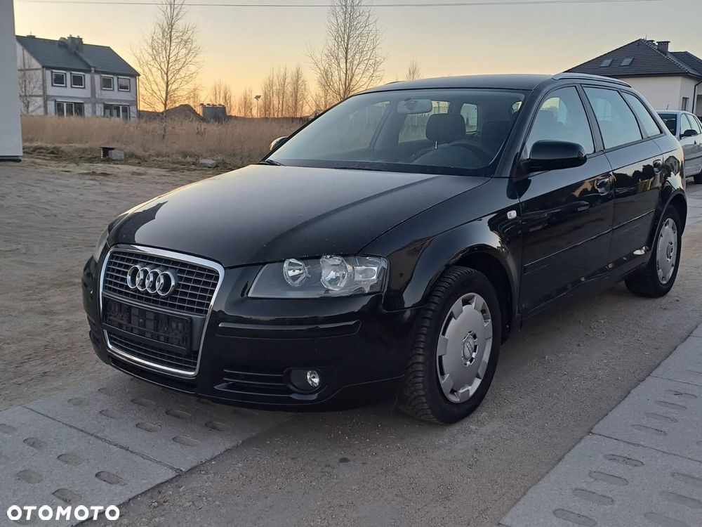 Audi A3 Sportback 1.6 Attraction - 1