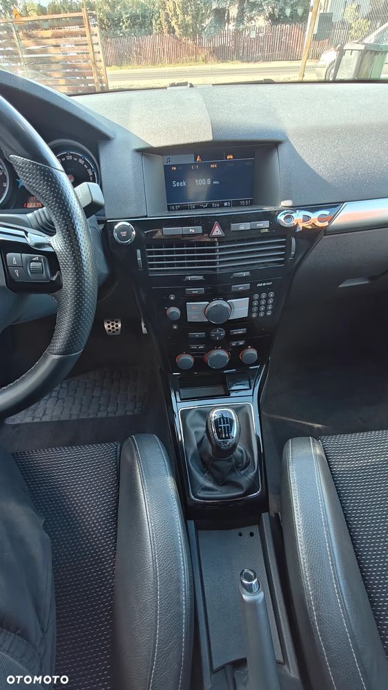 Opel Astra OPC - 9